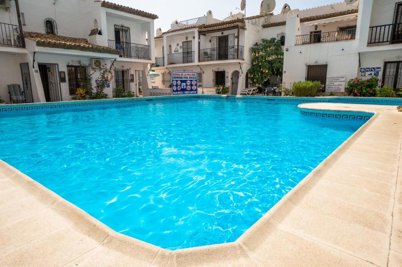 Villa Nueva Nerja 71 Menyber Extérieur photo